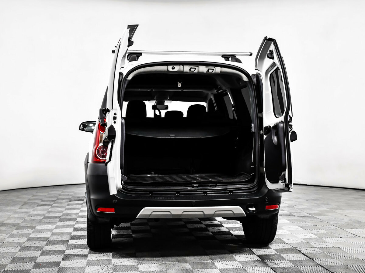 Lada (ВАЗ) Largus с пробегом — 2021 год. Фото: #12