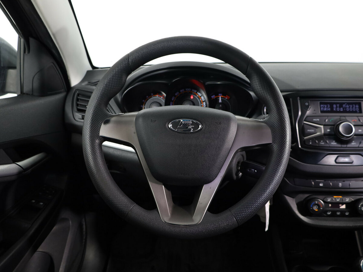 Lada (ВАЗ) Vesta с пробегом — 2017 год. Фото: #7