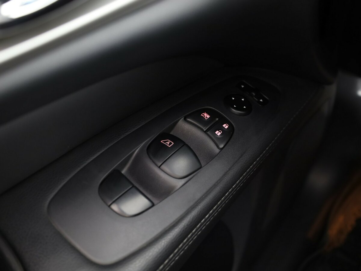 Nissan Pathfinder с пробегом — 2014 год. Фото: #20