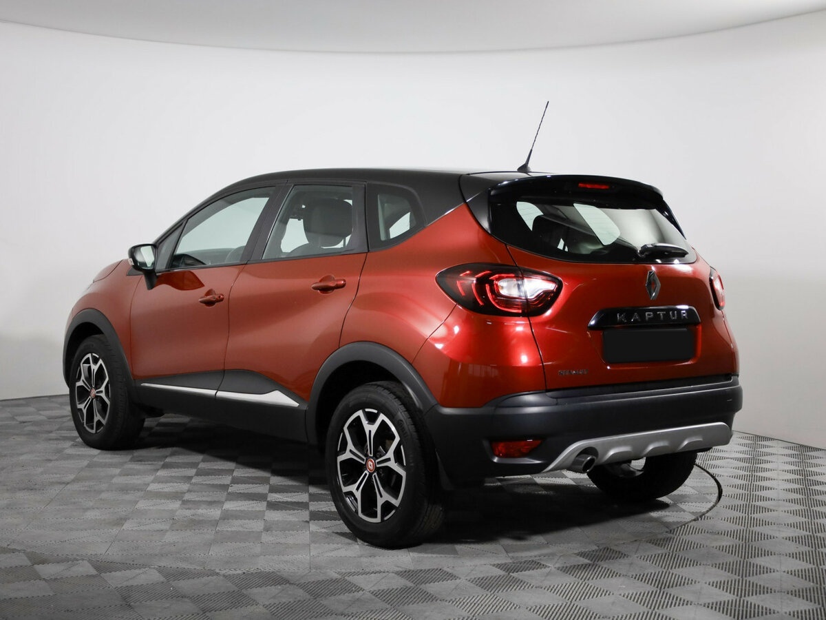 Renault Kaptur с пробегом — 2018 год. Фото: #3