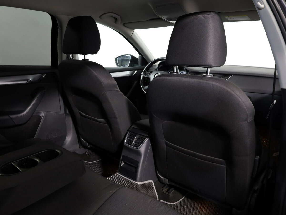 Skoda Octavia с пробегом — 2013 год. Фото: #14