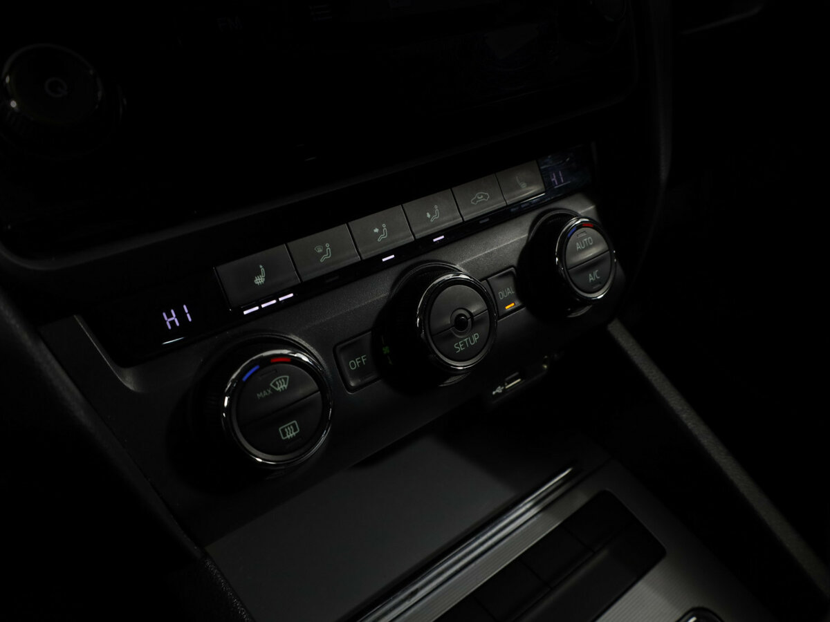Skoda Octavia с пробегом — 2013 год. Фото: #21