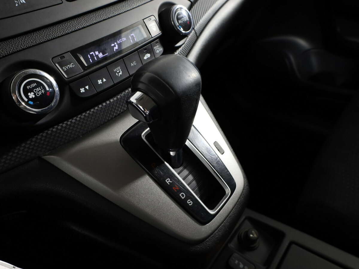 Honda CR-V с пробегом — 2013 год. Фото: #17