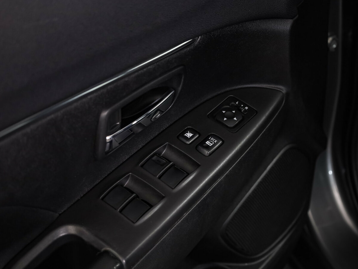 Mitsubishi ASX с пробегом — 2014 год. Фото: #9