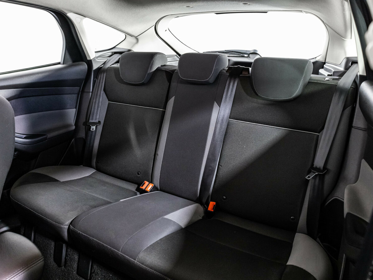 Ford Focus с пробегом — 2014 год. Фото: #14
