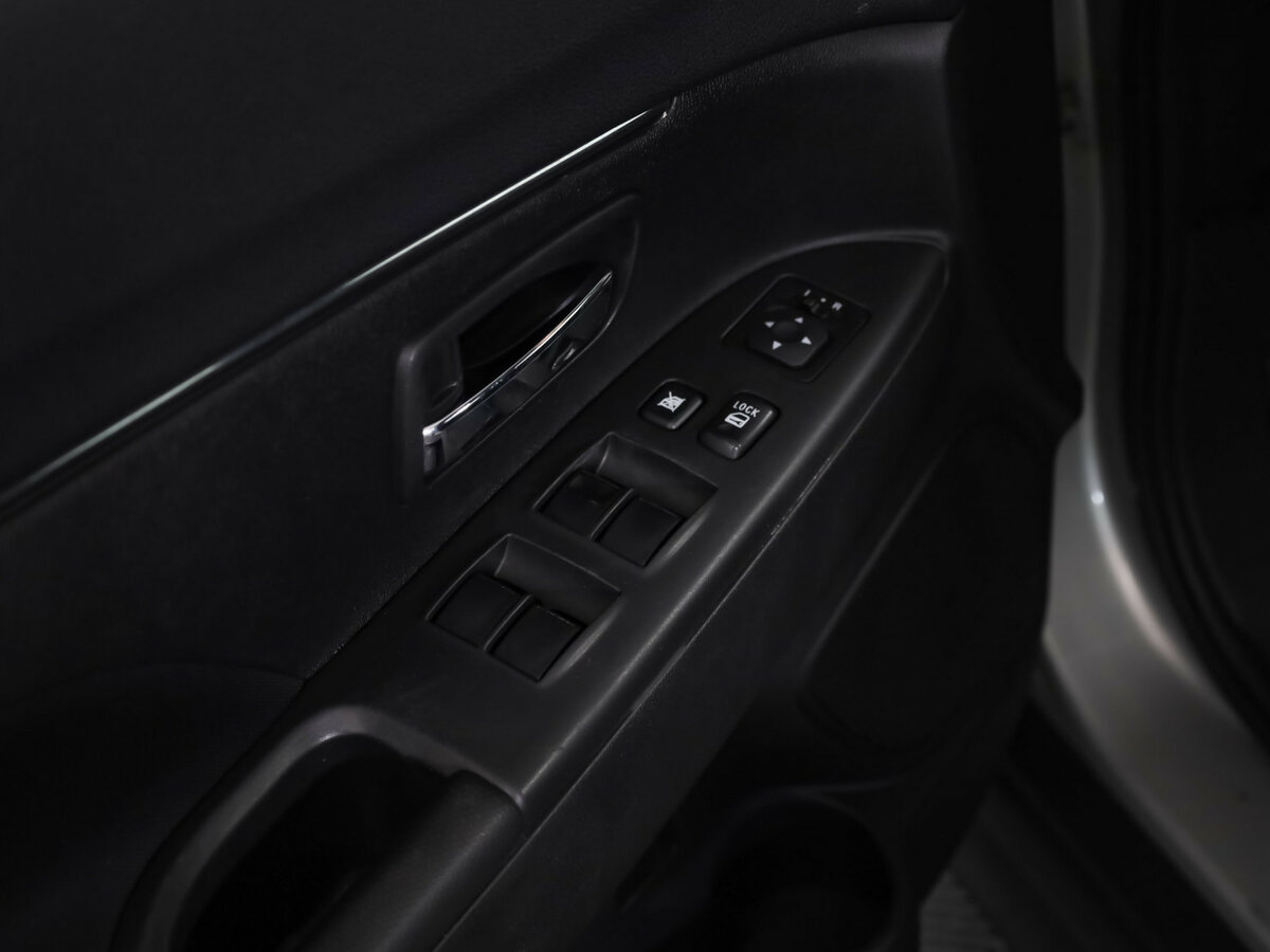 Mitsubishi ASX с пробегом — 2013 год. Фото: #11