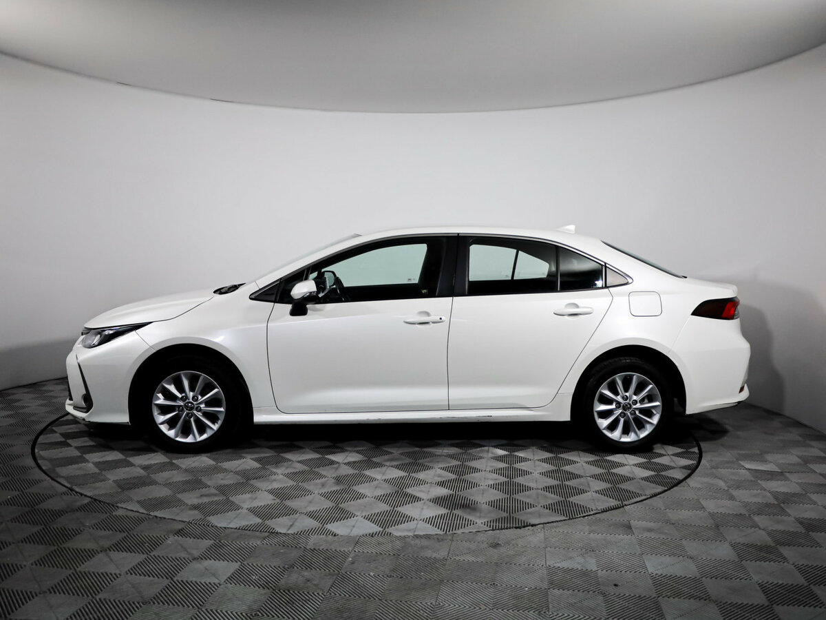 Toyota Corolla с пробегом — 2019 год. Фото: #6