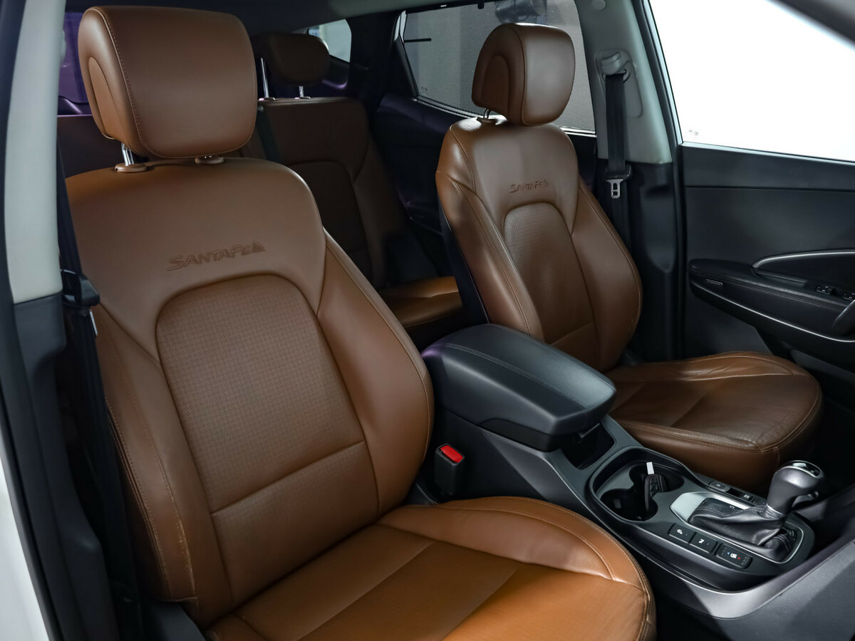 Hyundai Santa Fe с пробегом — 2012 год. Фото: #26