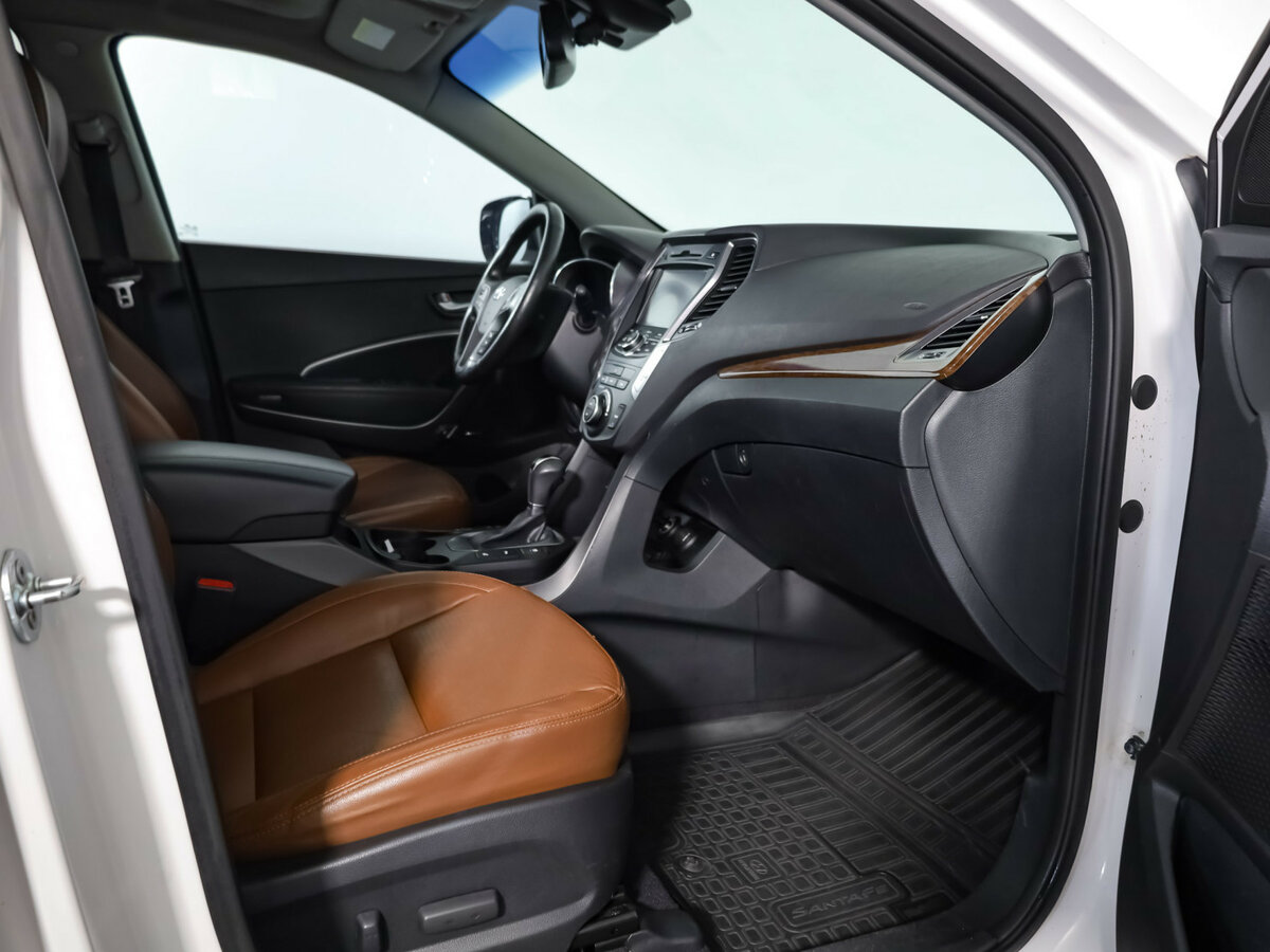 Hyundai Santa Fe с пробегом — 2012 год. Фото: #27