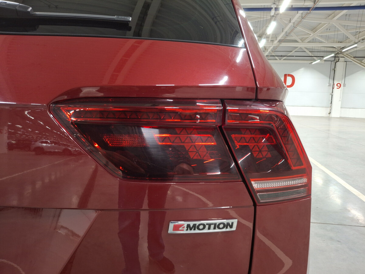 Volkswagen Tiguan с пробегом — 2018 год. Фото: #8