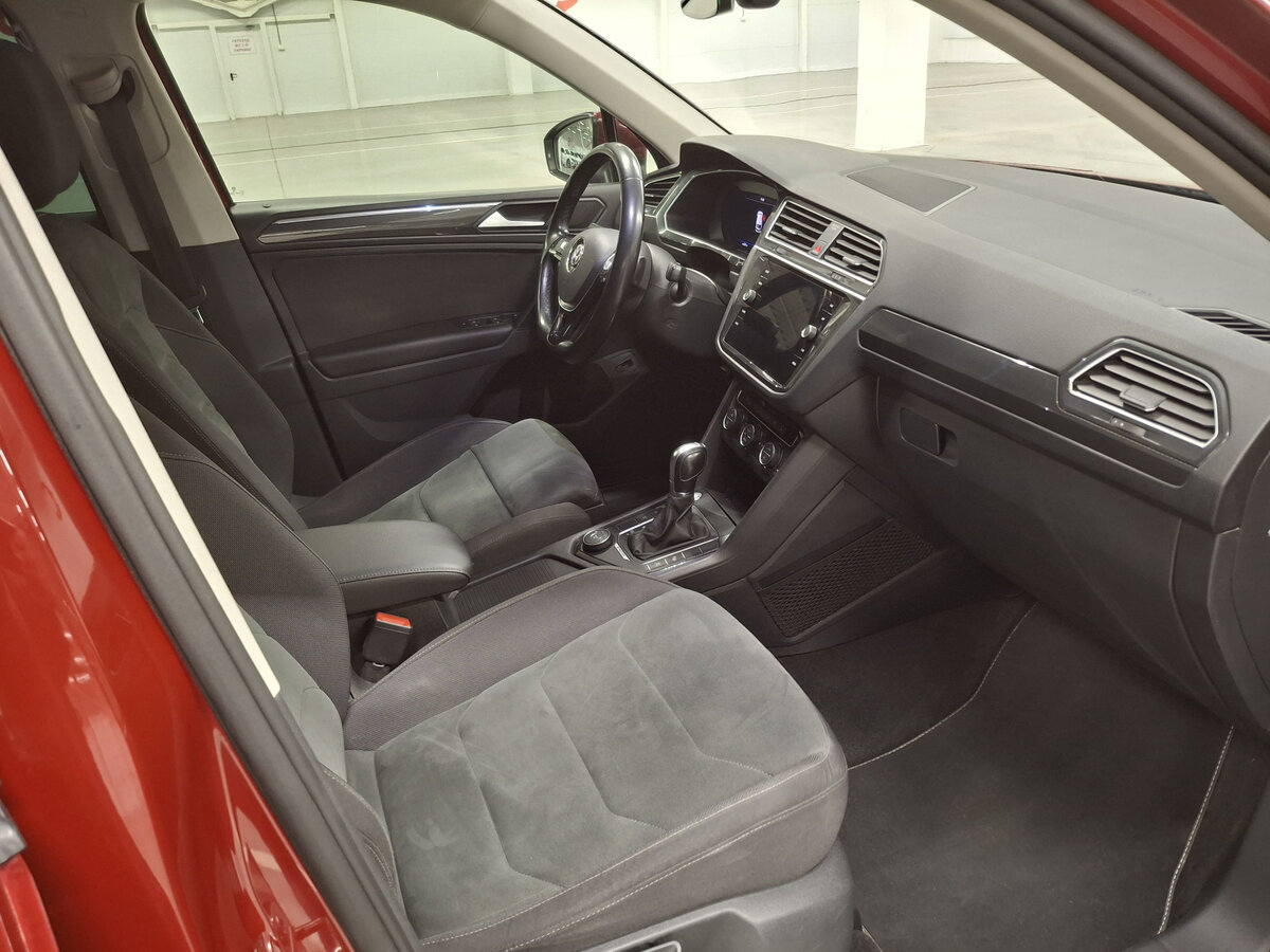 Volkswagen Tiguan с пробегом — 2018 год. Фото: #10
