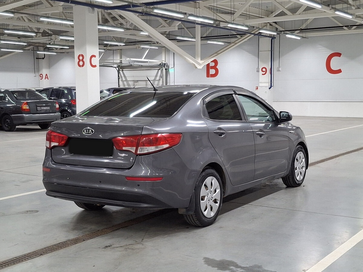 Kia Rio с пробегом — 2015 год. Фото: #4
