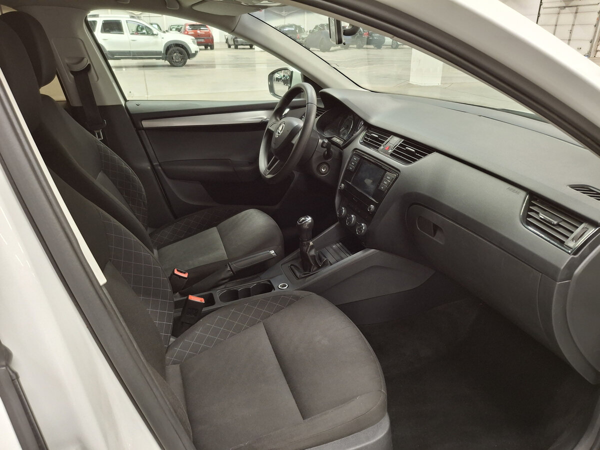 Skoda Octavia с пробегом — 2018 год. Фото: #10