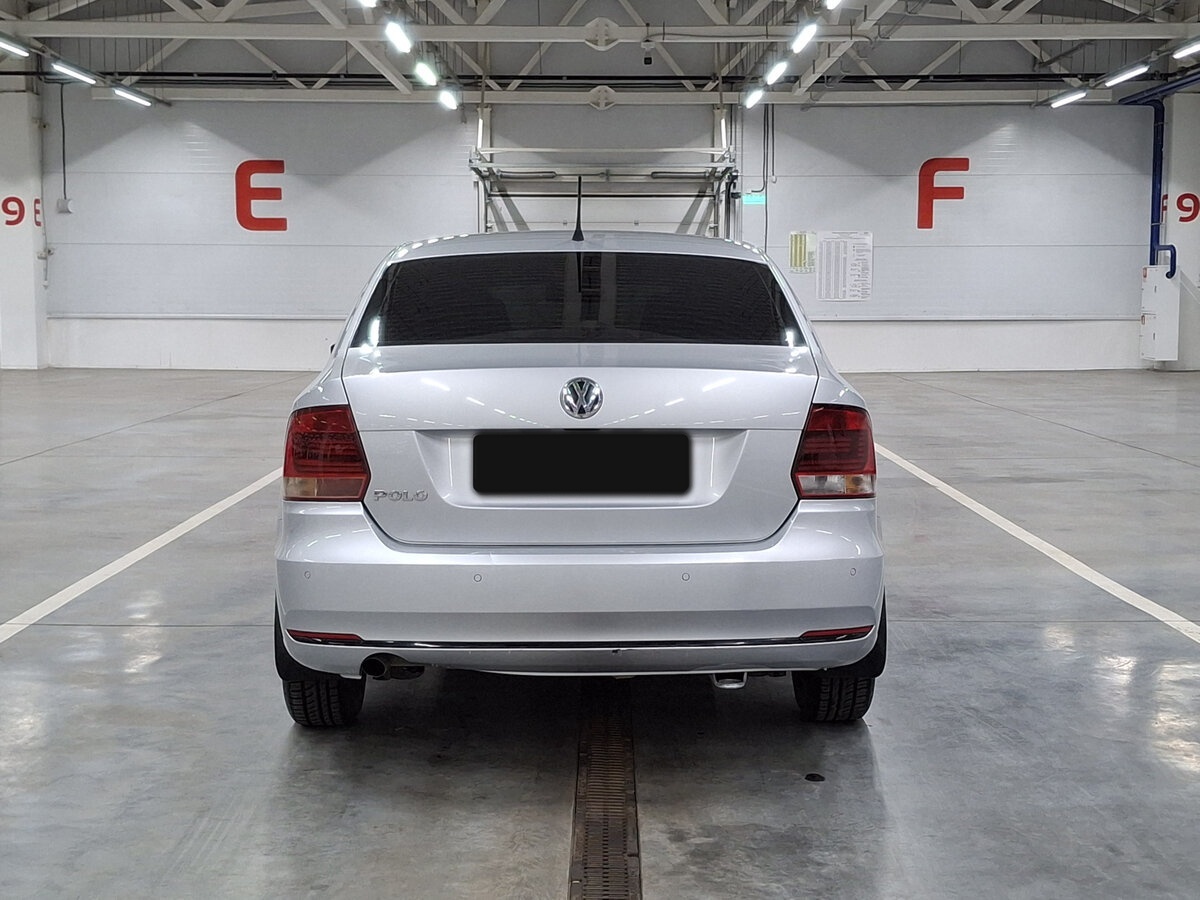 Volkswagen Polo с пробегом — 2016 год. Фото: #5