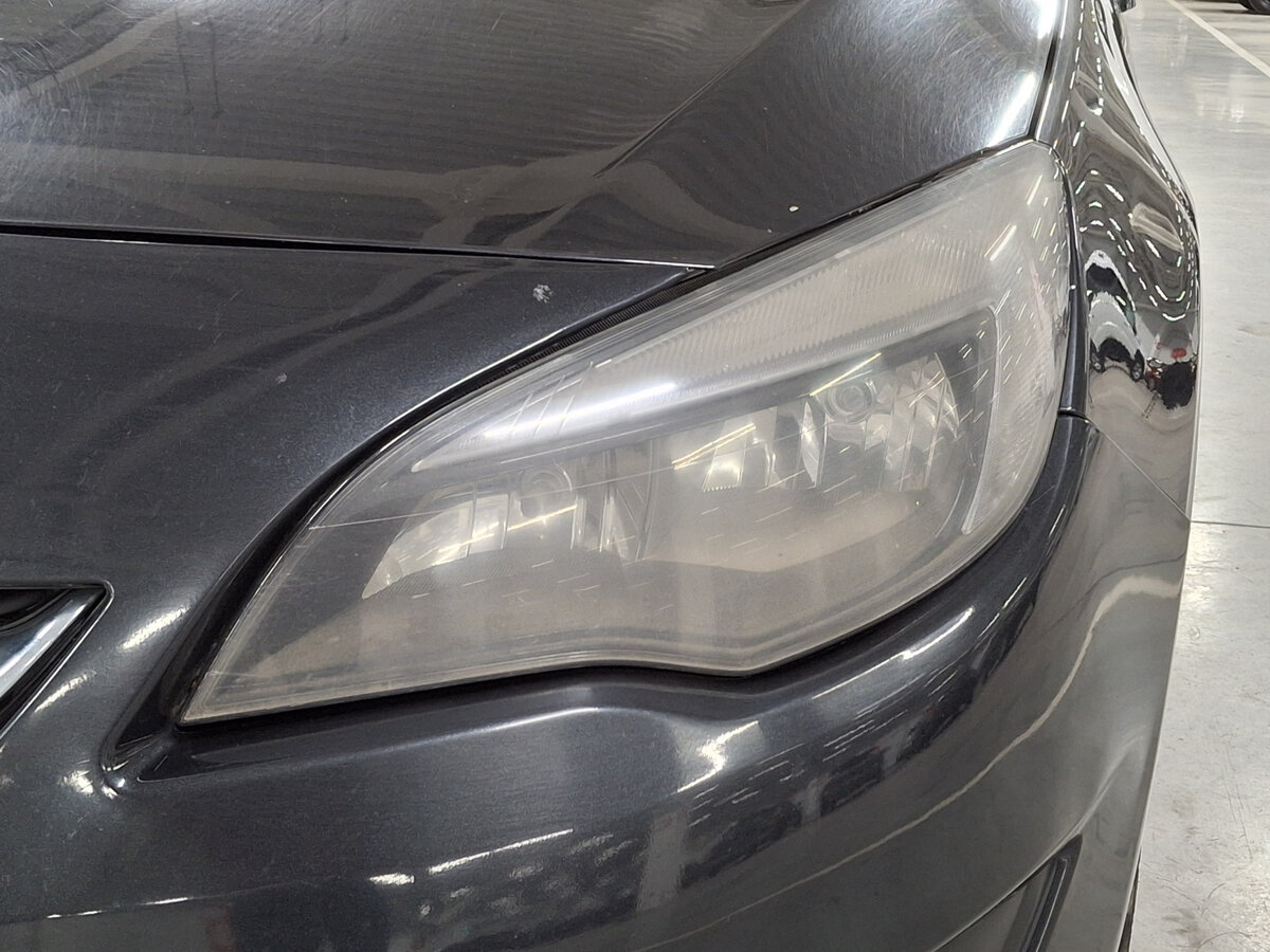 Opel Astra с пробегом — 2013 год. Фото: #15