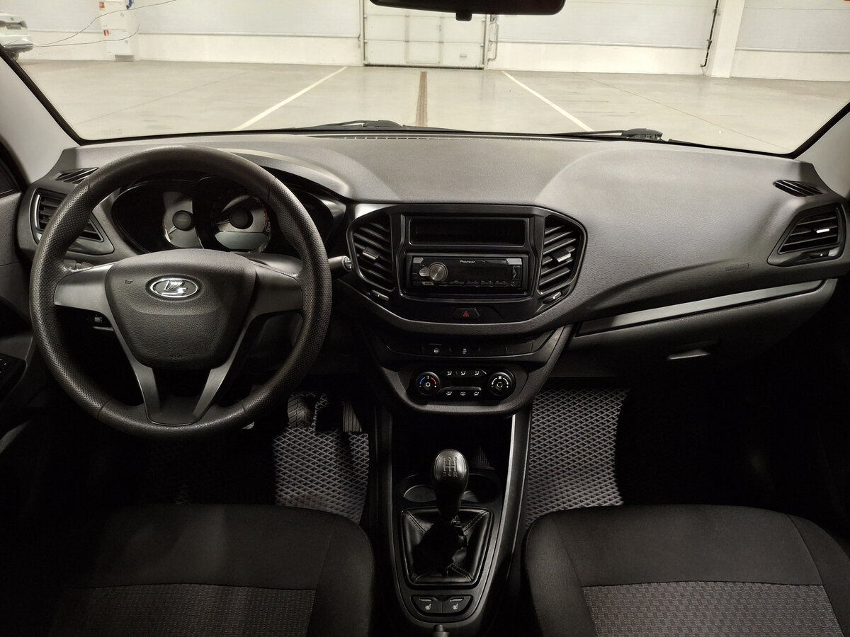 Lada (ВАЗ) Vesta с пробегом — 2019 год. Фото: #13