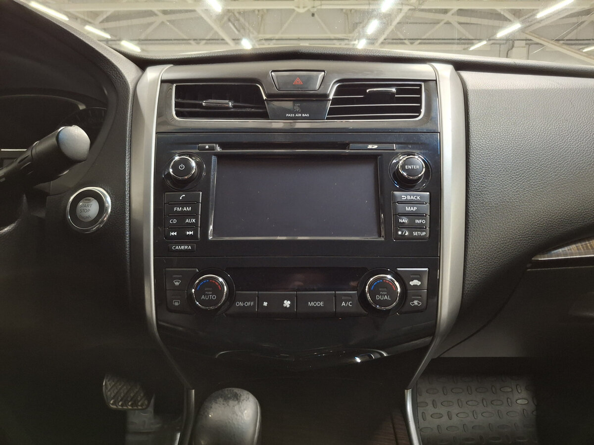 Nissan Teana с пробегом — 2015 год. Фото: #14