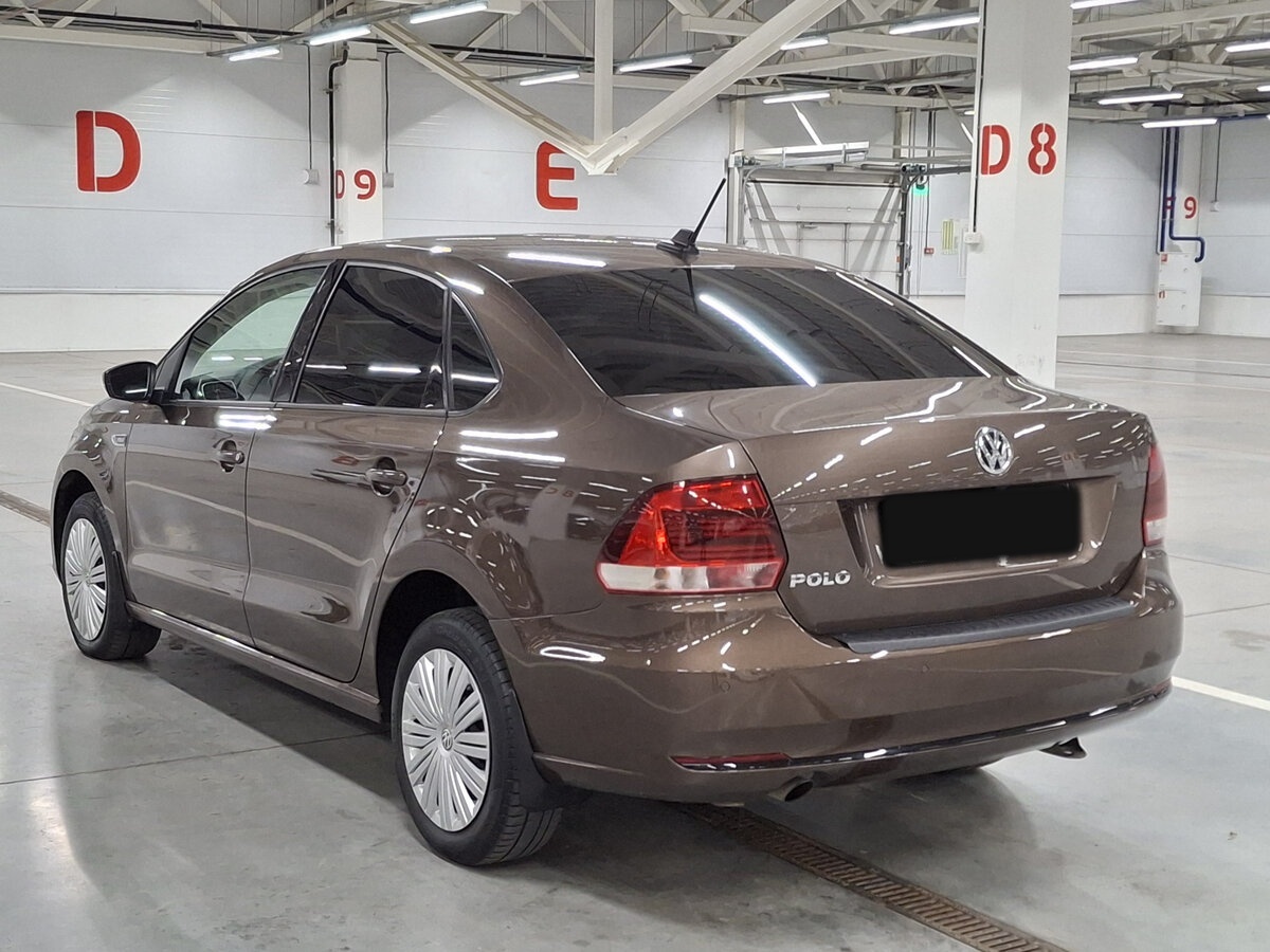 Volkswagen Polo с пробегом — 2018 год. Фото: #6