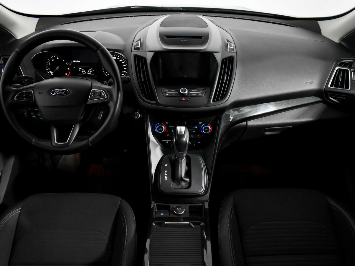 Ford Kuga с пробегом — 2017 год. Фото: #11