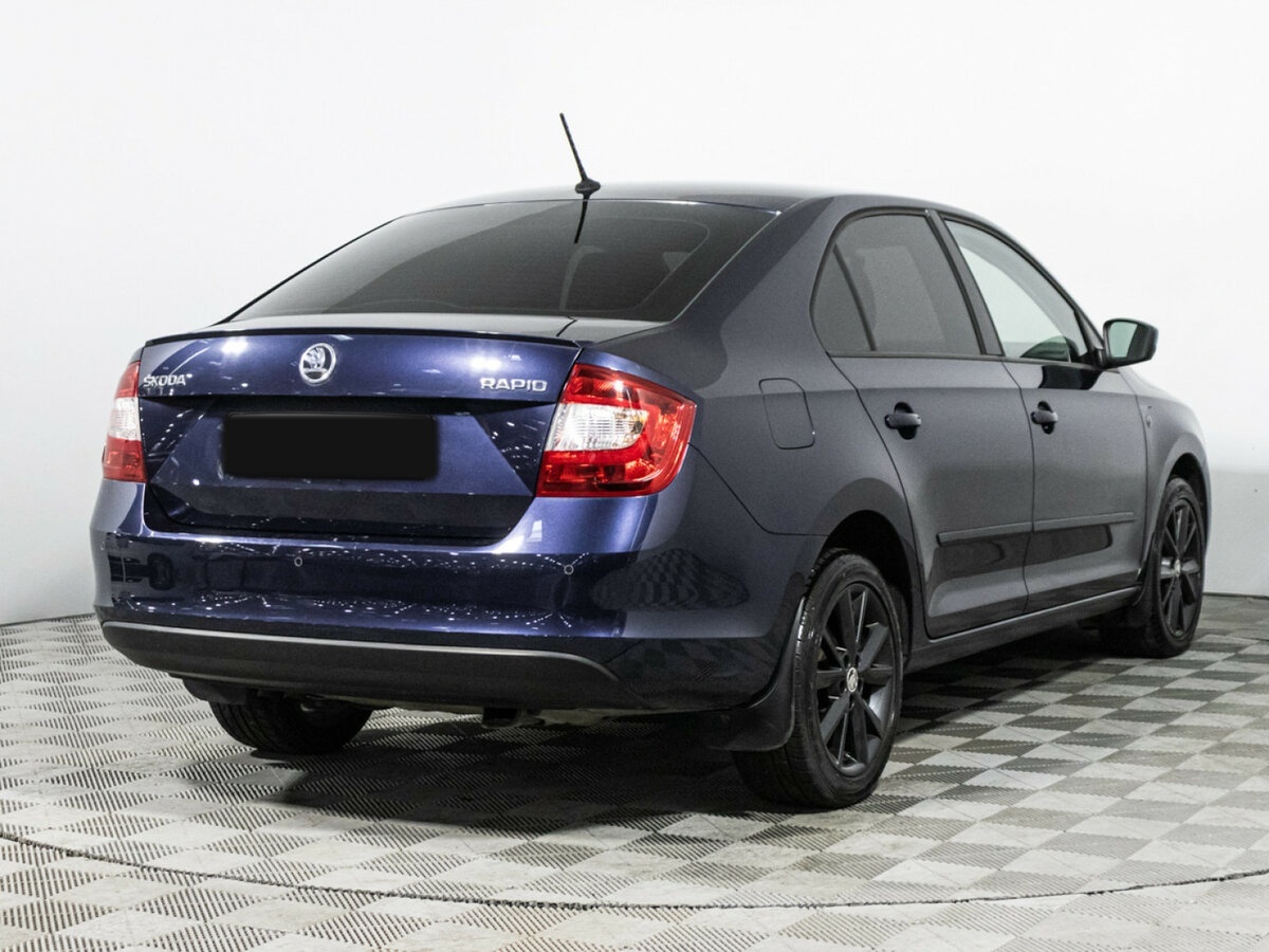 Skoda Rapid с пробегом — 2016 год. Фото: #4