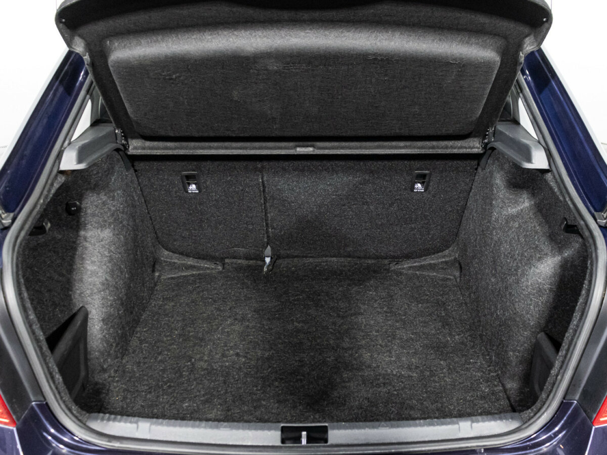 Skoda Rapid с пробегом — 2016 год. Фото: #16