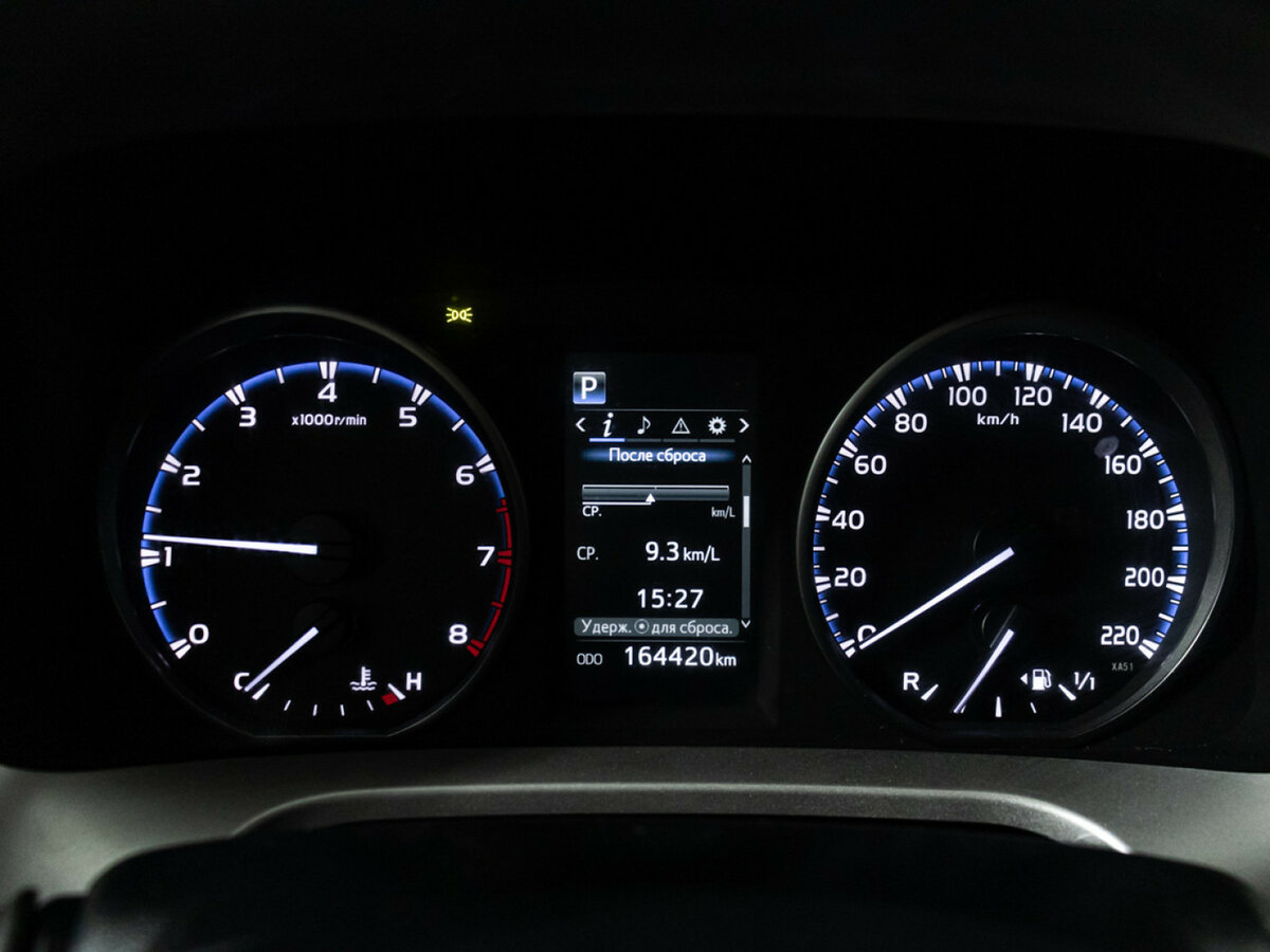 Toyota RAV4 с пробегом — 2017 год. Фото: #11