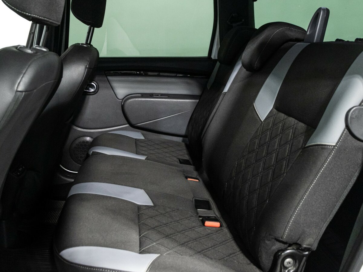 Lada (ВАЗ) Largus с пробегом — 2021 год. Фото: #9