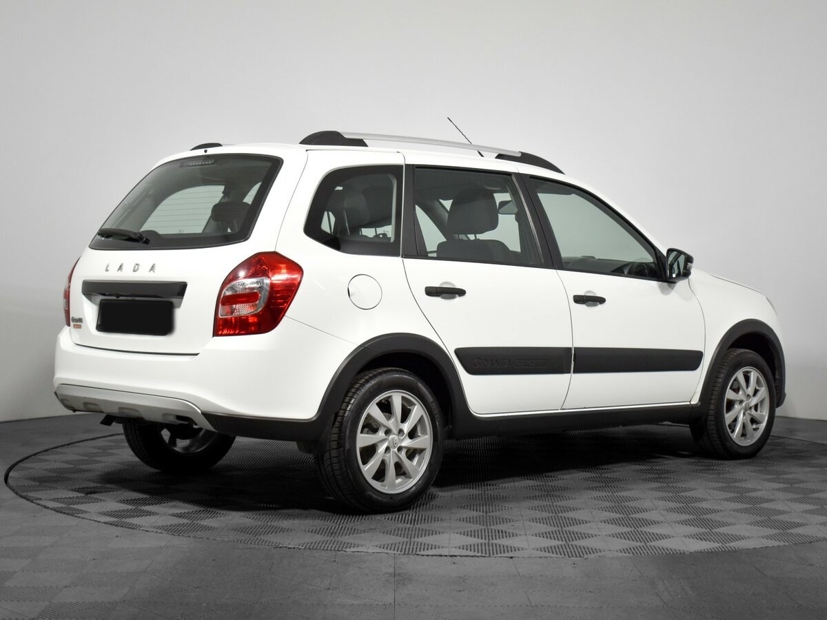 Lada (ВАЗ) Granta с пробегом — 2019 год. Фото: #4