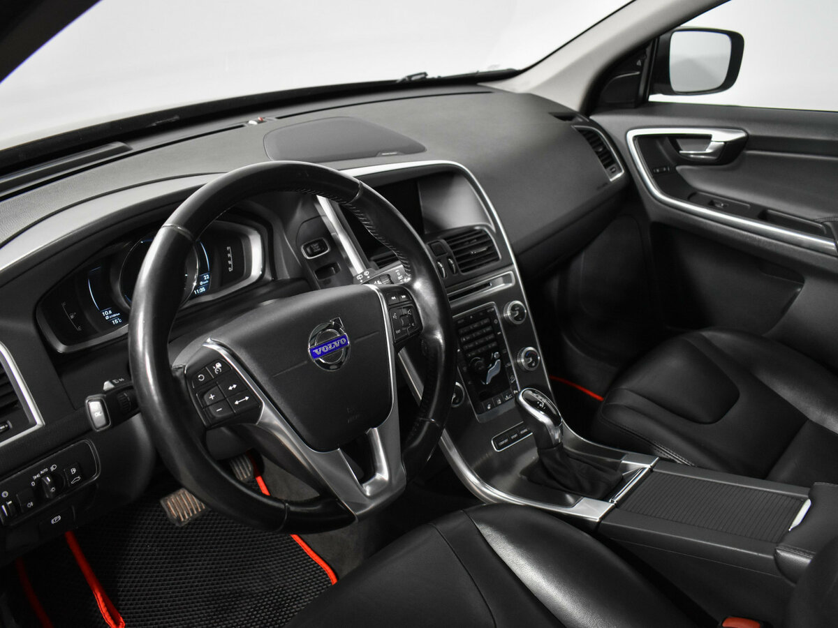 Volvo XC60 с пробегом — 2015 год. Фото: #6