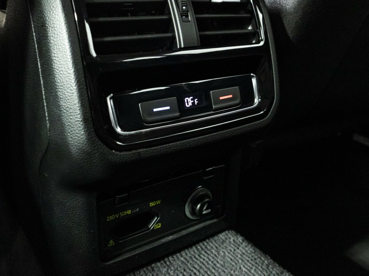 Volkswagen Passat с пробегом — 2019 год. Фото: #17