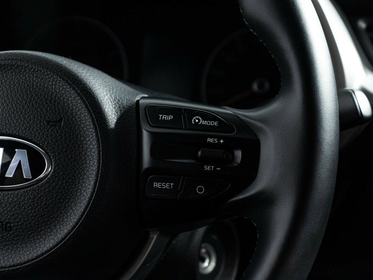 Kia Rio с пробегом — 2020 год. Фото: #20