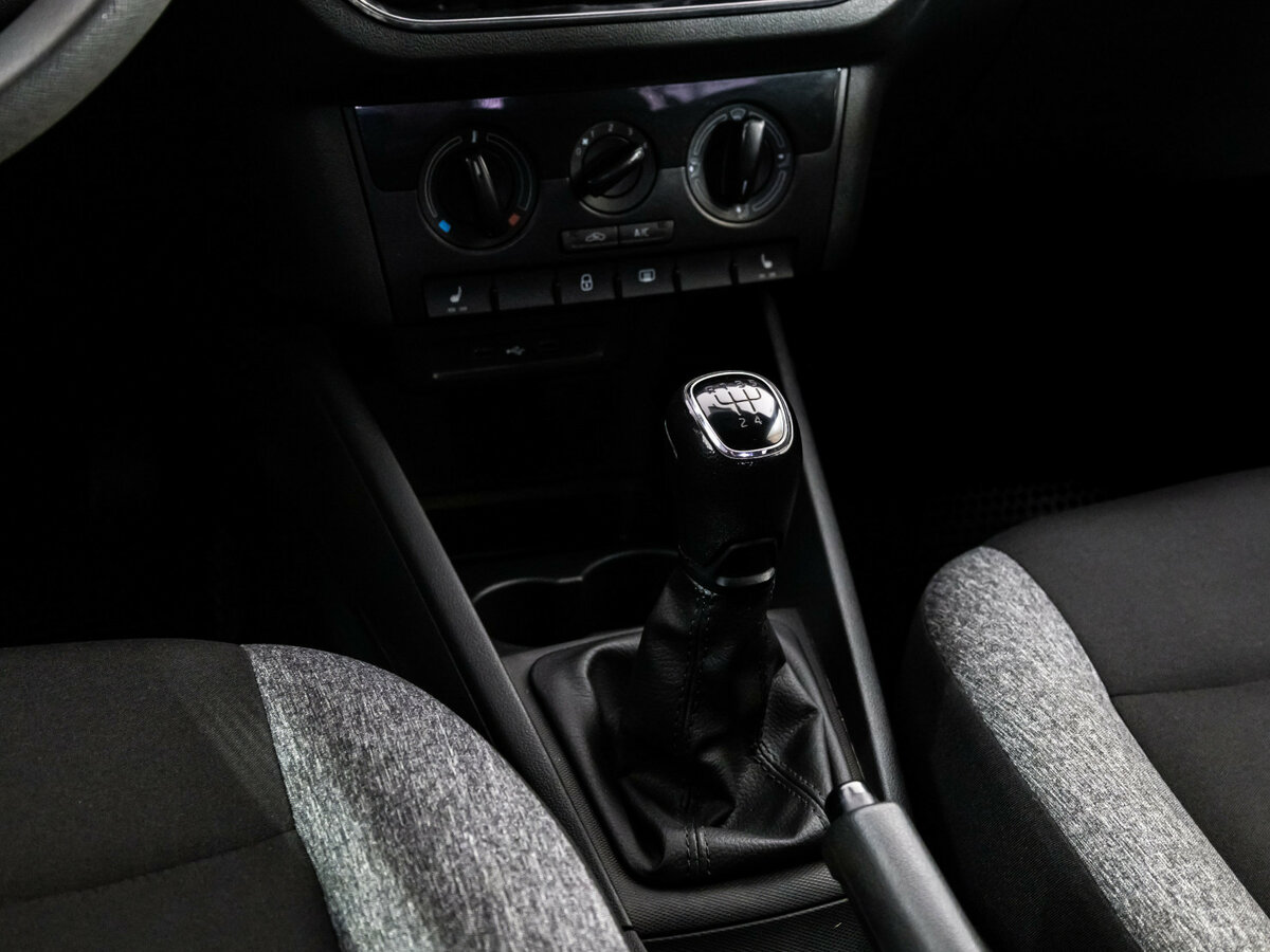 Skoda Rapid с пробегом — 2020 год. Фото: #9