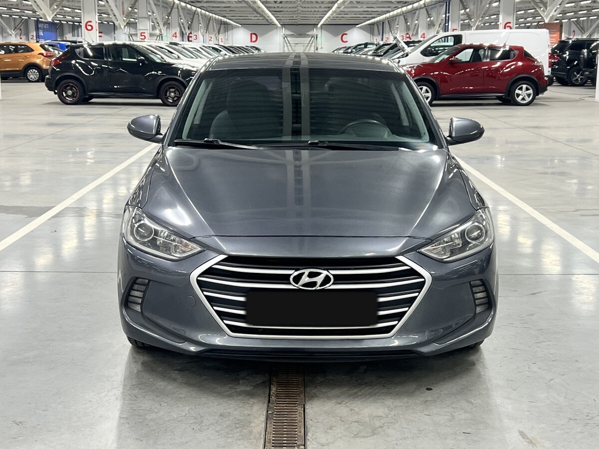 Hyundai Elantra с пробегом — 2016 год. Фото: #1