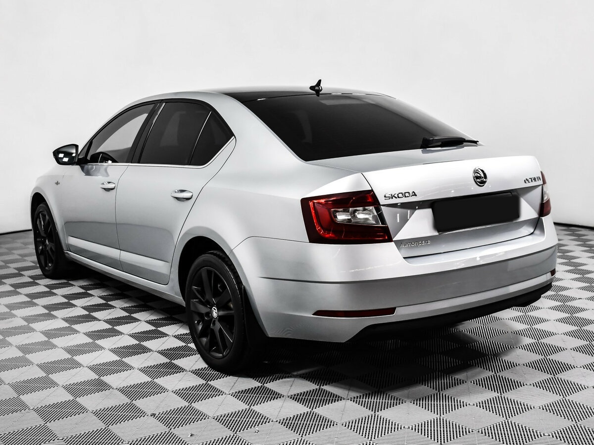 Skoda Octavia с пробегом — 2020 год. Фото: #6