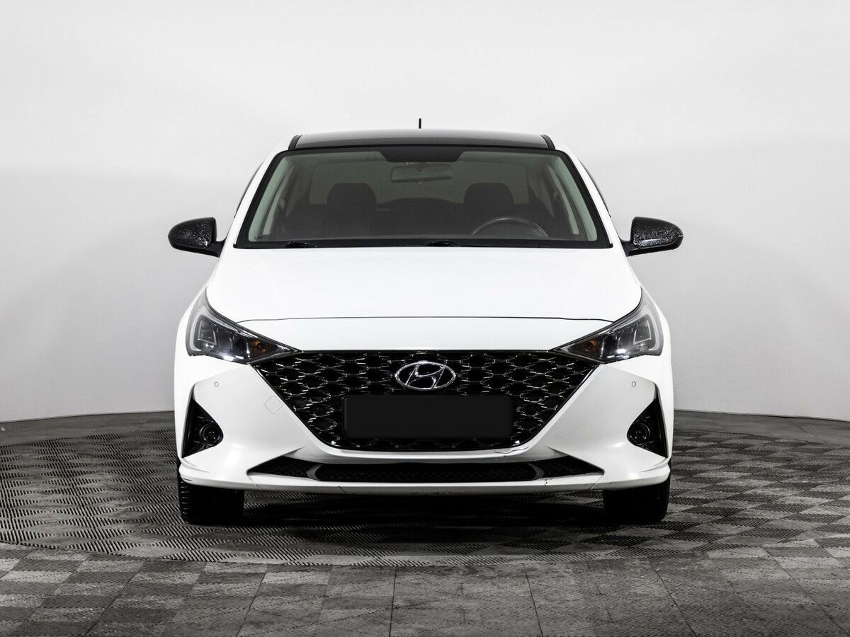 Hyundai Solaris с пробегом — 2021 год. Фото: #1