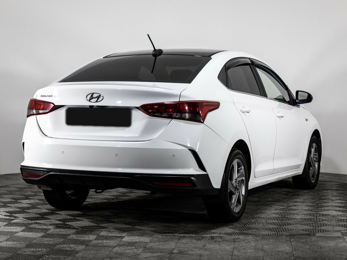 Hyundai Solaris с пробегом — 2021 год. Фото: #3