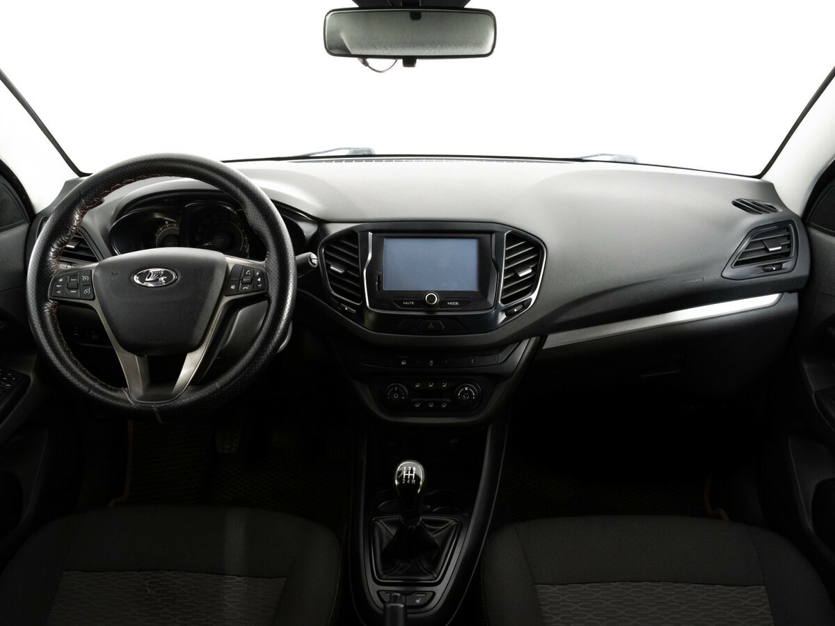 Lada (ВАЗ) Vesta с пробегом — 2017 год. Фото: #7