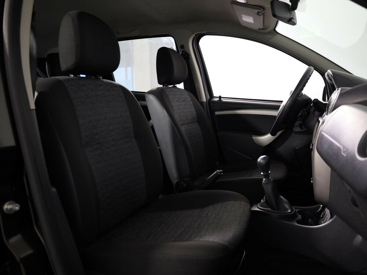 Renault Duster с пробегом — 2014 год. Фото: #11