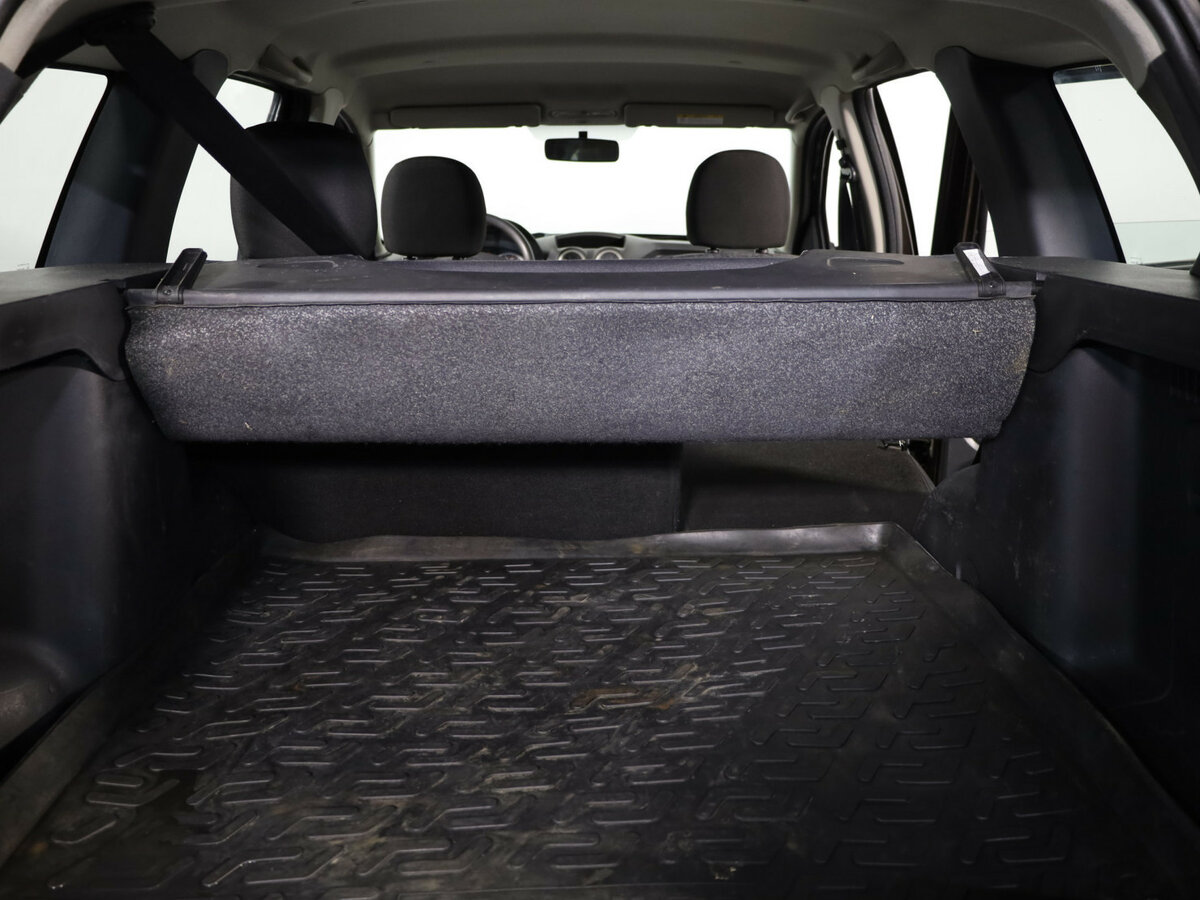 Renault Duster с пробегом — 2014 год. Фото: #15