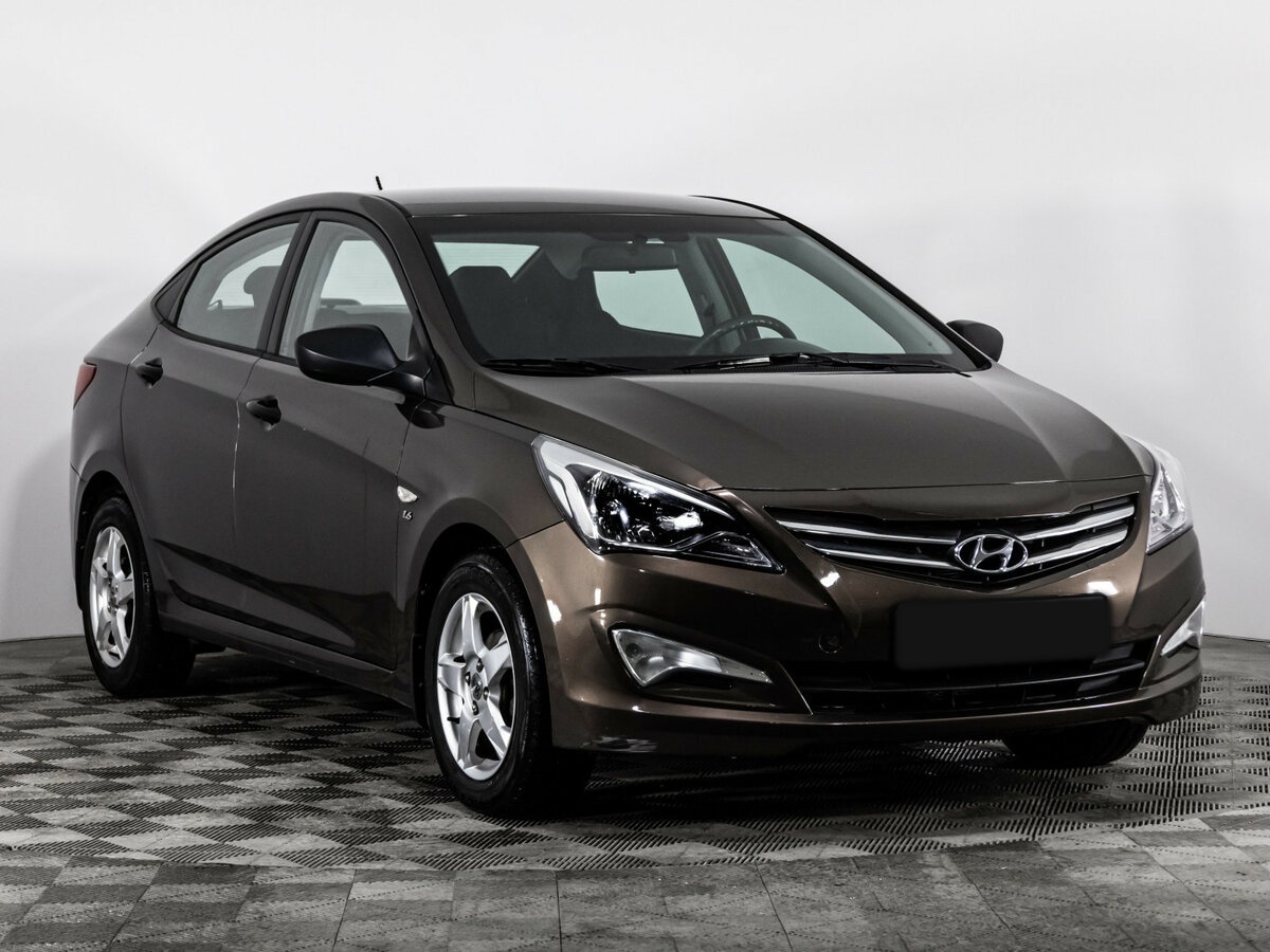 Hyundai Solaris с пробегом — 2015 год. Фото: #2