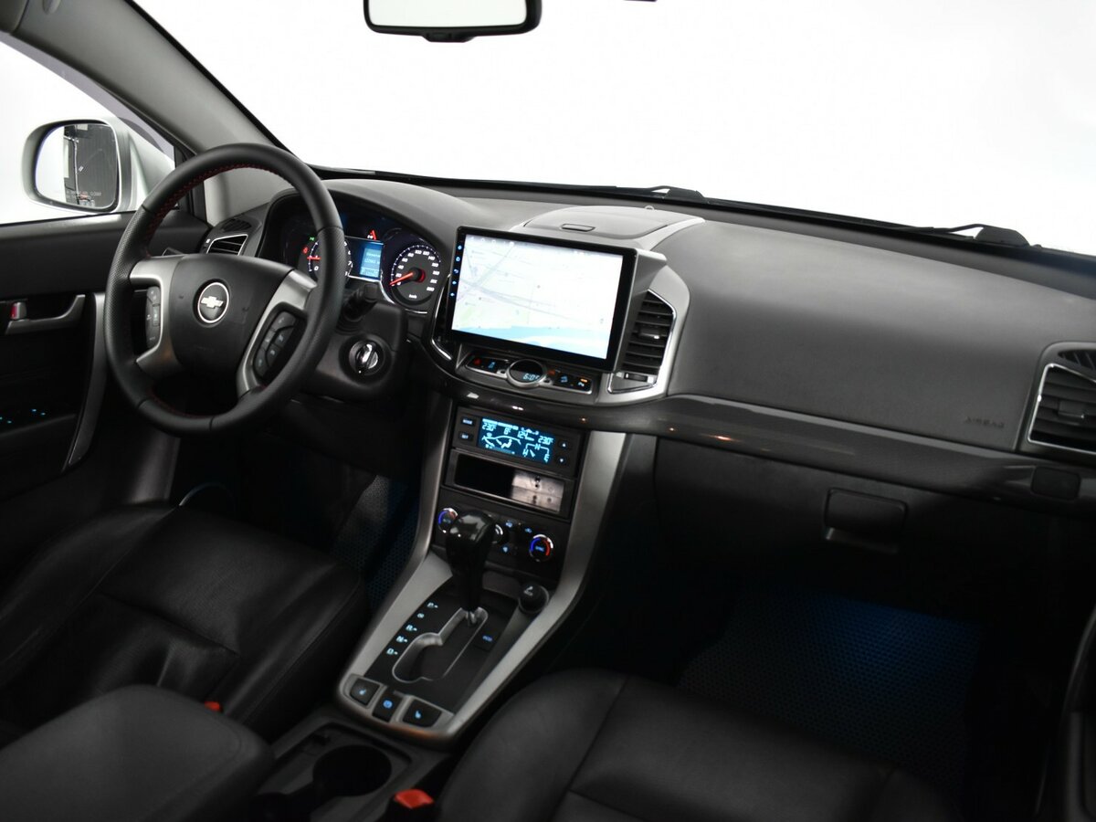 Chevrolet Captiva с пробегом — 2013 год. Фото: #6
