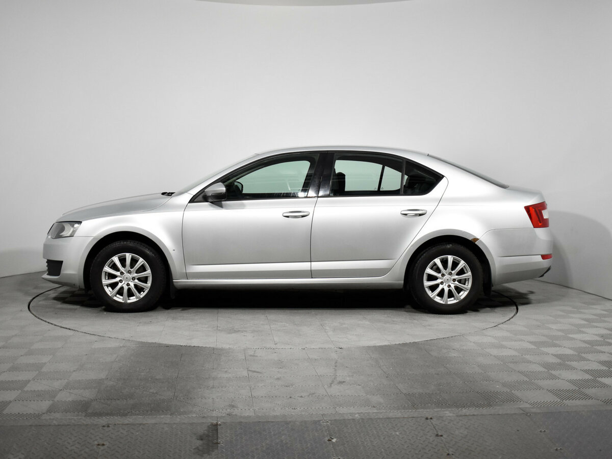 Skoda Octavia с пробегом — 2015 год. Фото: #6
