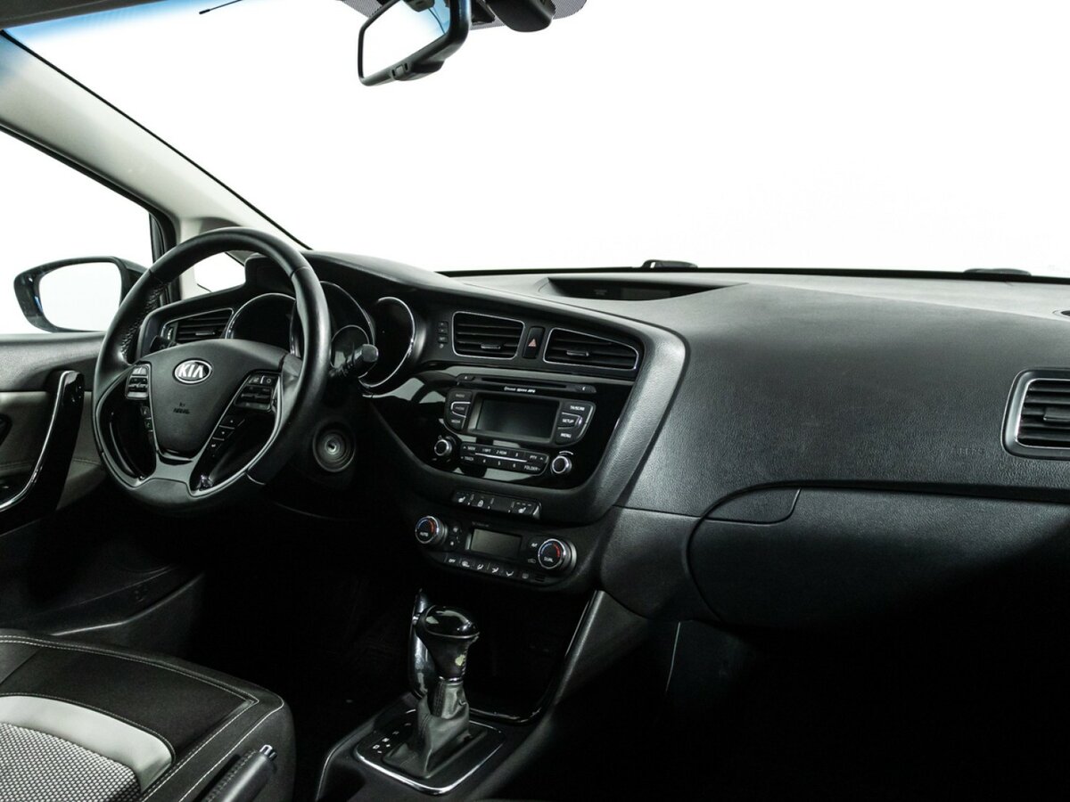 Kia Ceed с пробегом — 2013 год. Фото: #8