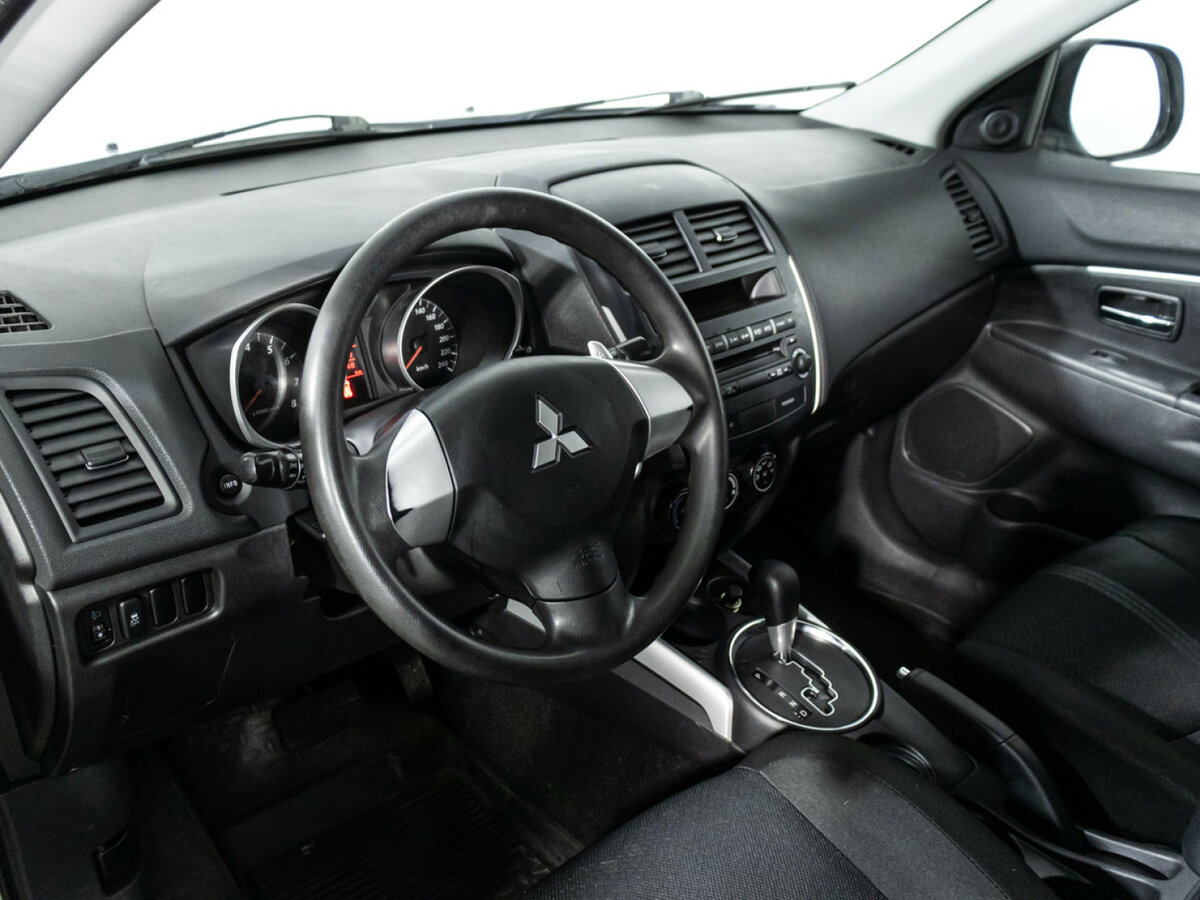Mitsubishi ASX с пробегом — 2012 год. Фото: #10
