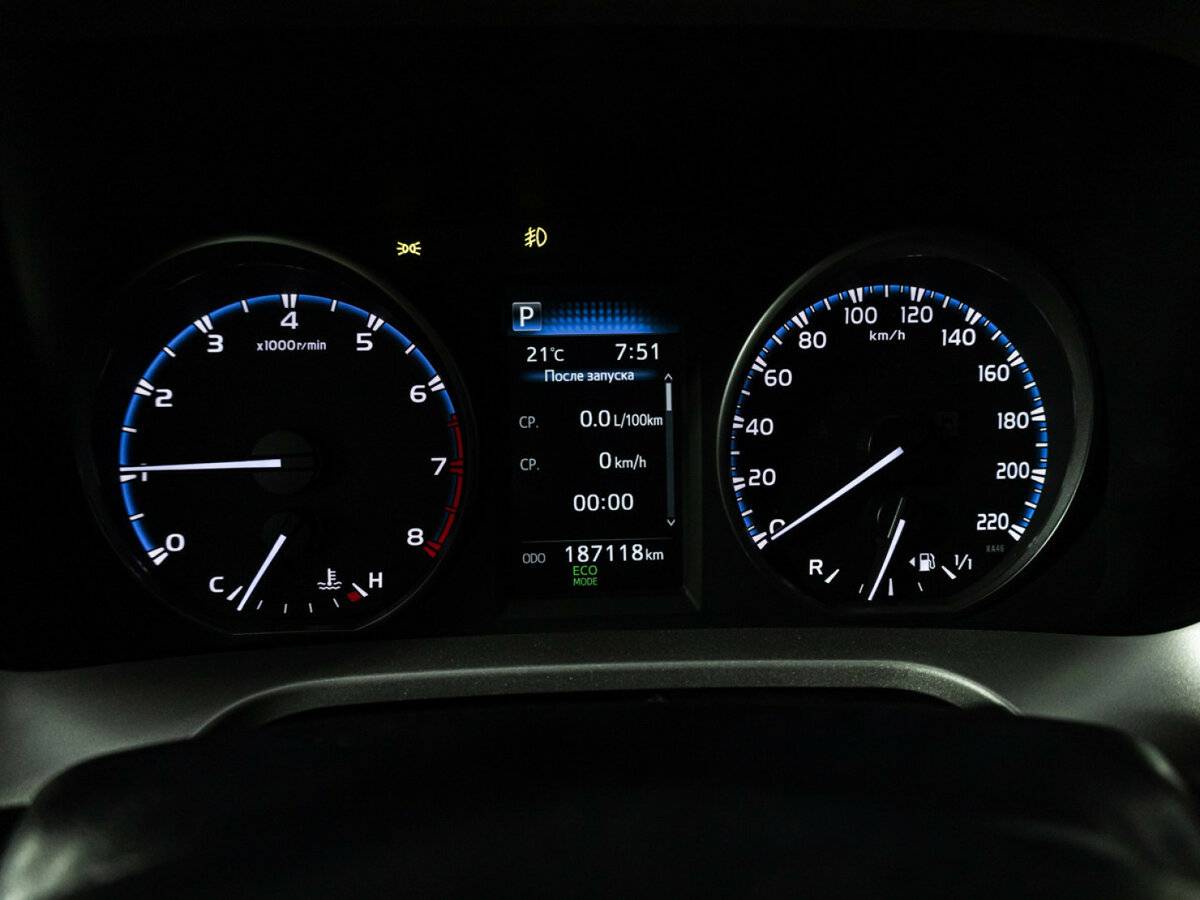 Купить Тойота Рав4, 2016, 187 104 км.. Фото: #9