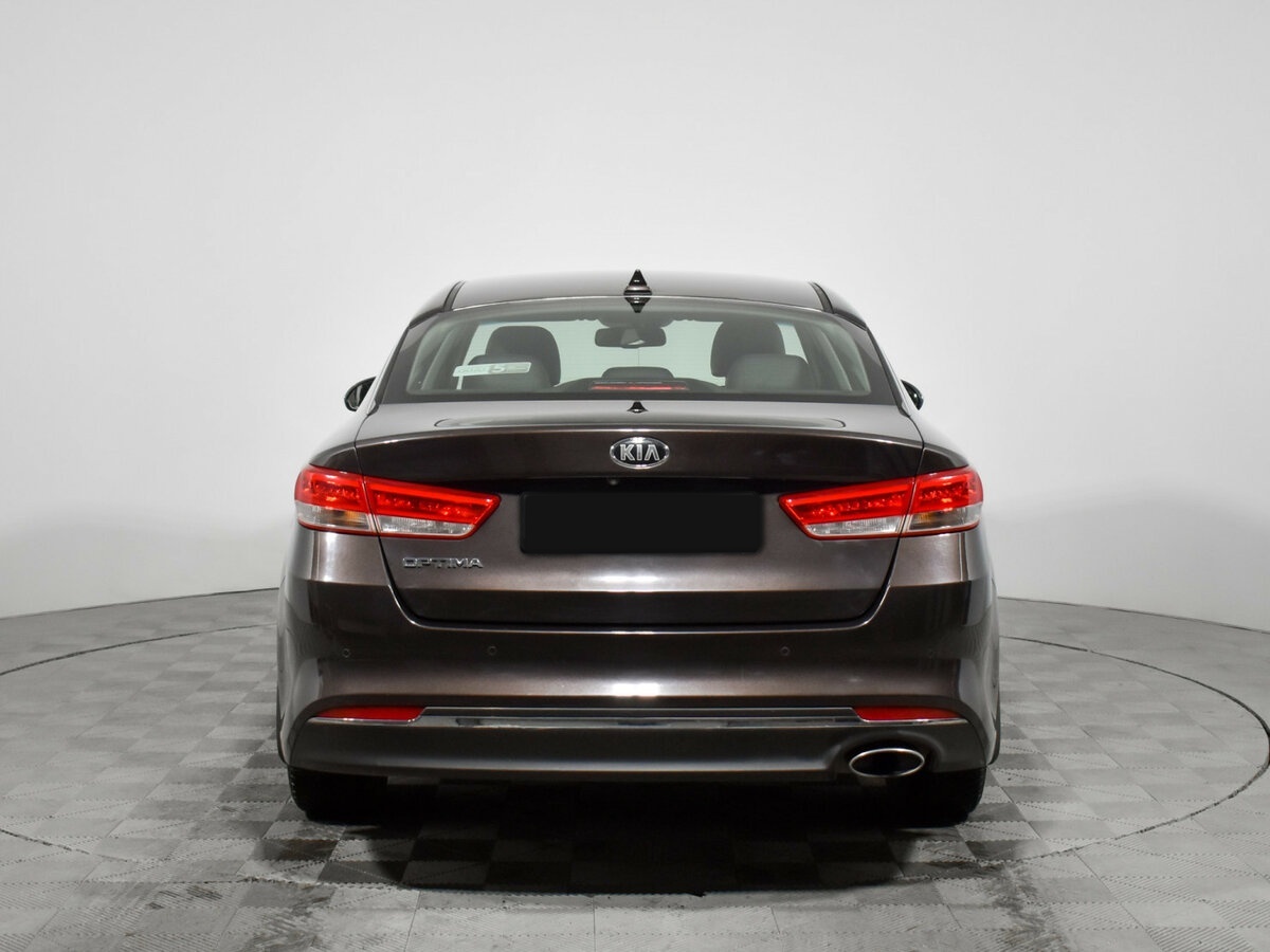Kia Optima с пробегом — 2017 год. Фото: #4